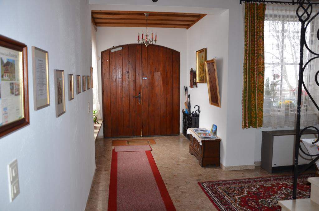 Hotel-Garni Kaiserhof เราริส ภายนอก รูปภาพ